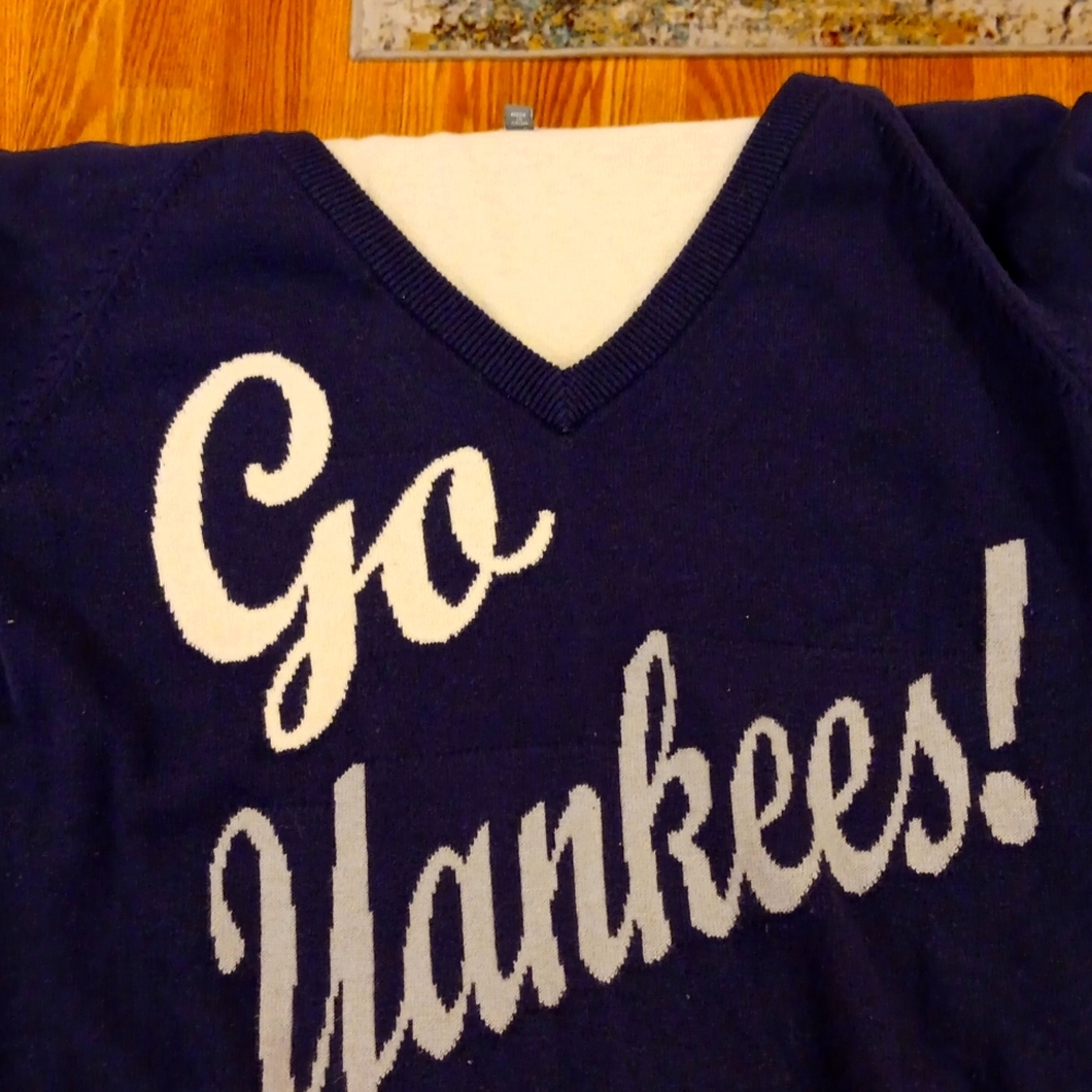 Yankees sweater